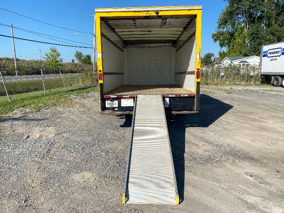 Light Duty Box Truck-Light and Medium Duty Trucks-GMC-2021-Savana G33903-Albany-NY-80,114\n\t\tmiles-$ 26,750 - Image 9