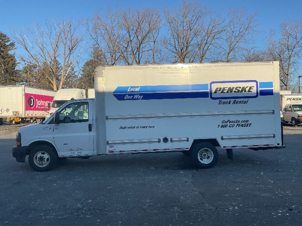 Light Duty Box Truck-Light and Medium Duty Trucks-GMC-2021-Savana G33903-Albany-NY-85,847\n\t\tmiles-$ 29,750 - Image 4