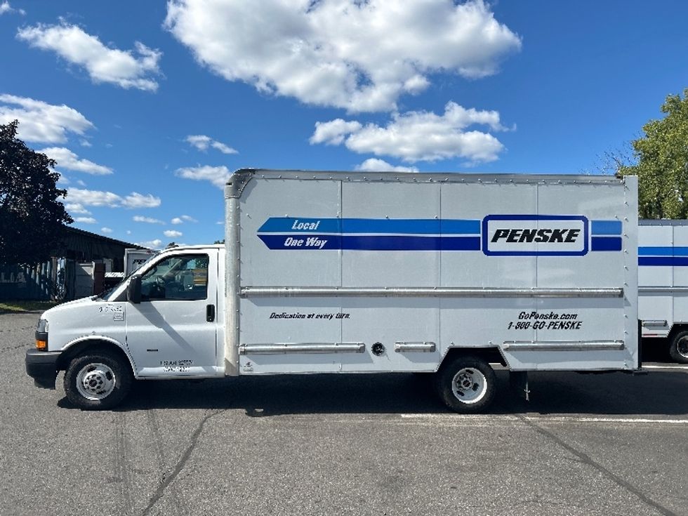 Light Duty Box Truck-Light and Medium Duty Trucks-GMC-2021-Savana G33903-Albany-NY-88,191\n\t\tmiles-$ 29,000 - Image 4