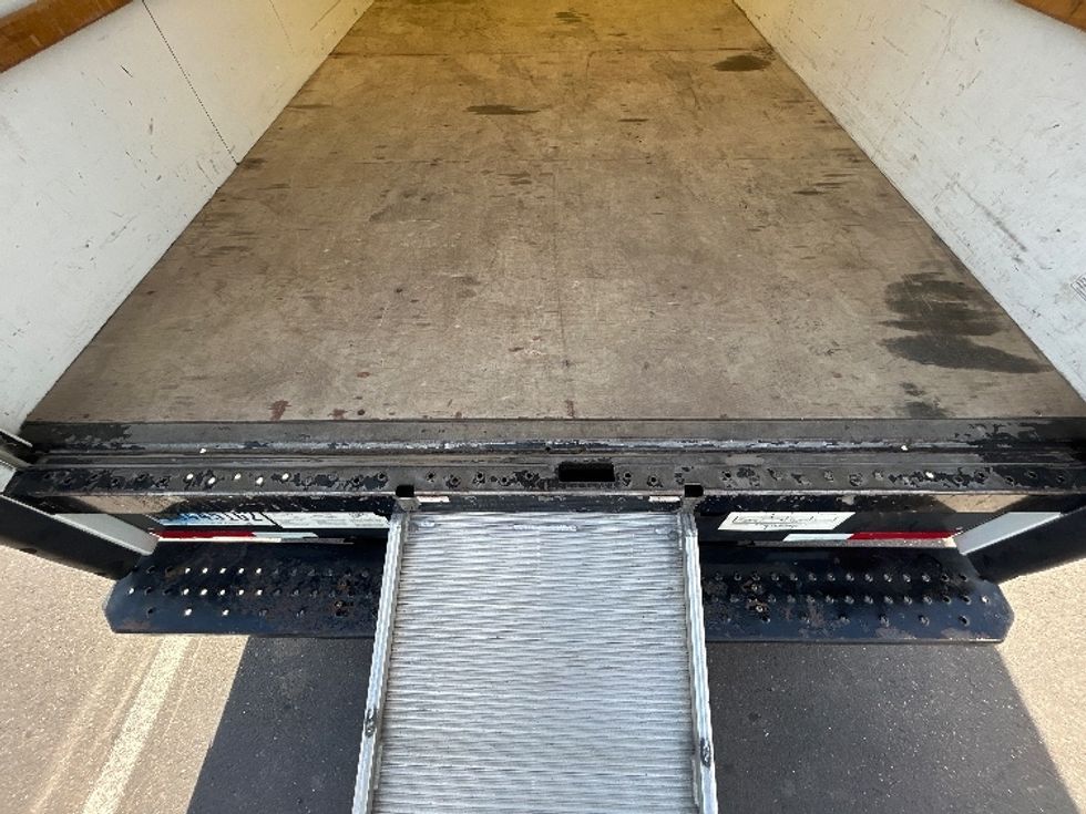 Light Duty Box Truck-Light and Medium Duty Trucks-GMC-2021-Savana G33903-Albany-NY-88,191\n\t\tmiles-$ 29,000 - Image 9