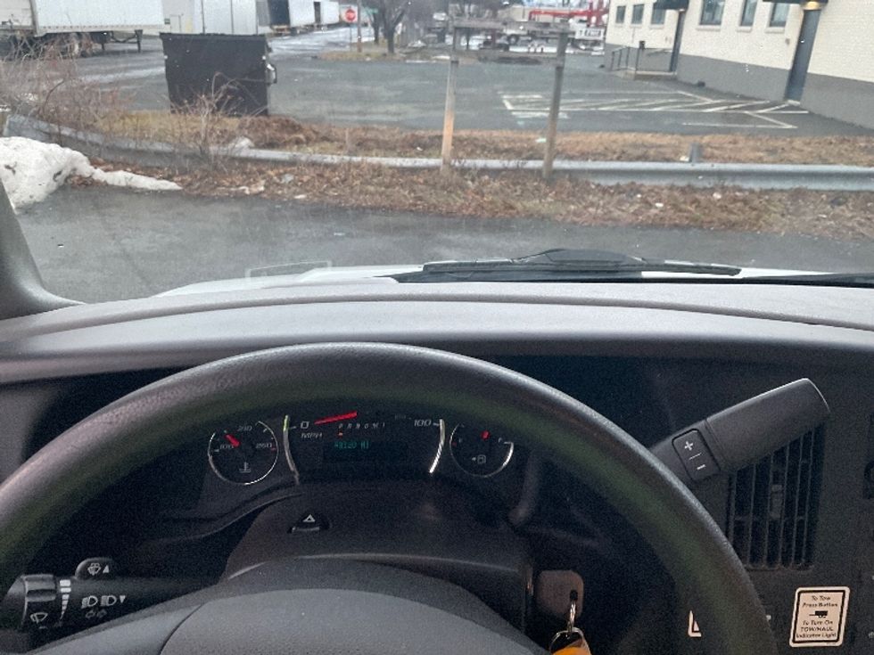 Light Duty Box Truck-Light and Medium Duty Trucks-GMC-2021-Savana G33903-Albany-NY-93,120\n\t\tmiles-$ 28,500 - Image 18