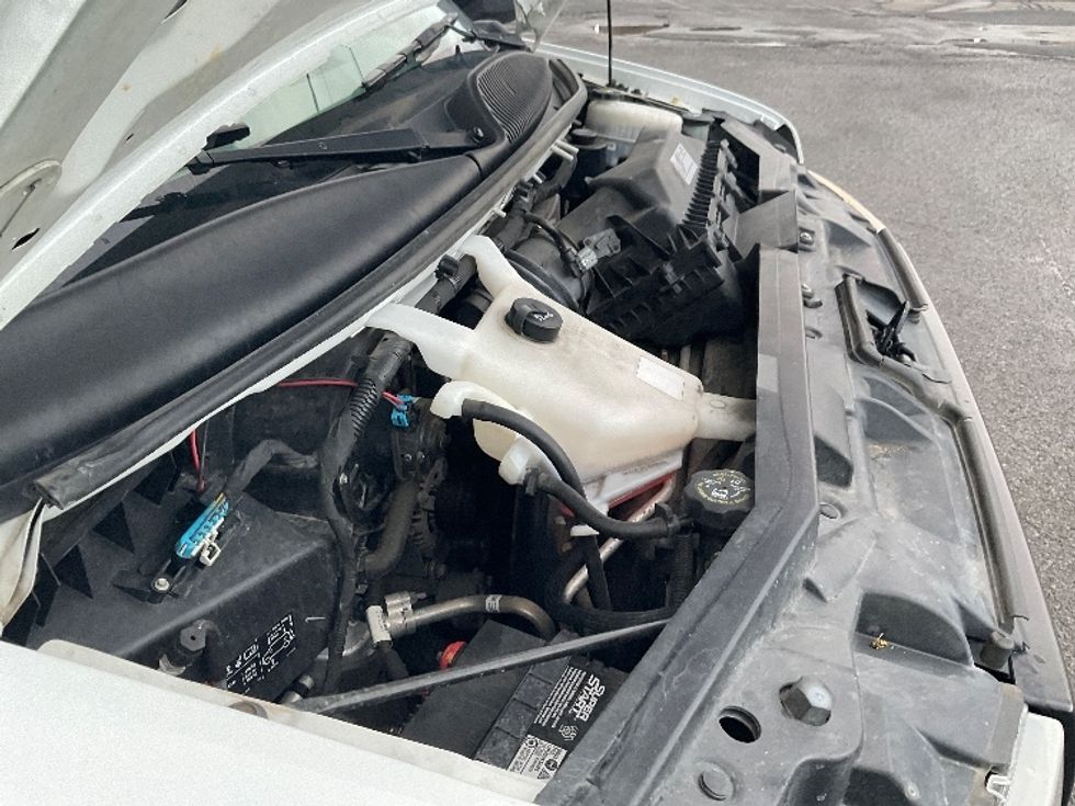 Light Duty Box Truck-Light and Medium Duty Trucks-GMC-2021-Savana G33903-Albany-NY-93,120\n\t\tmiles-$ 28,500 - Image 23