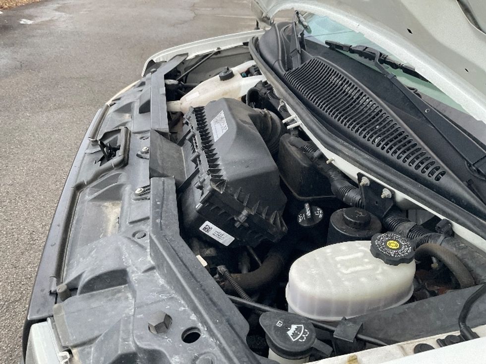 Light Duty Box Truck-Light and Medium Duty Trucks-GMC-2021-Savana G33903-Albany-NY-93,120\n\t\tmiles-$ 28,500 - Image 24