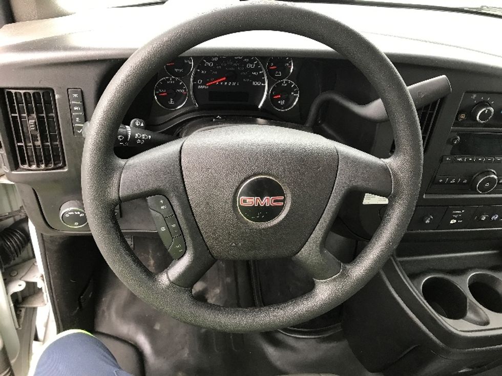 Light Duty Box Truck-Light and Medium Duty Trucks-GMC-2021-Savana G33903-Albany-NY-94,430\n\t\tmiles-$ 28,250 - Image 17