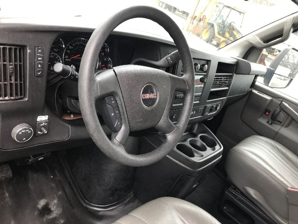 Light Duty Box Truck-Light and Medium Duty Trucks-GMC-2021-Savana G33903-Albany-NY-94,430\n\t\tmiles-$ 28,250 - Image 18