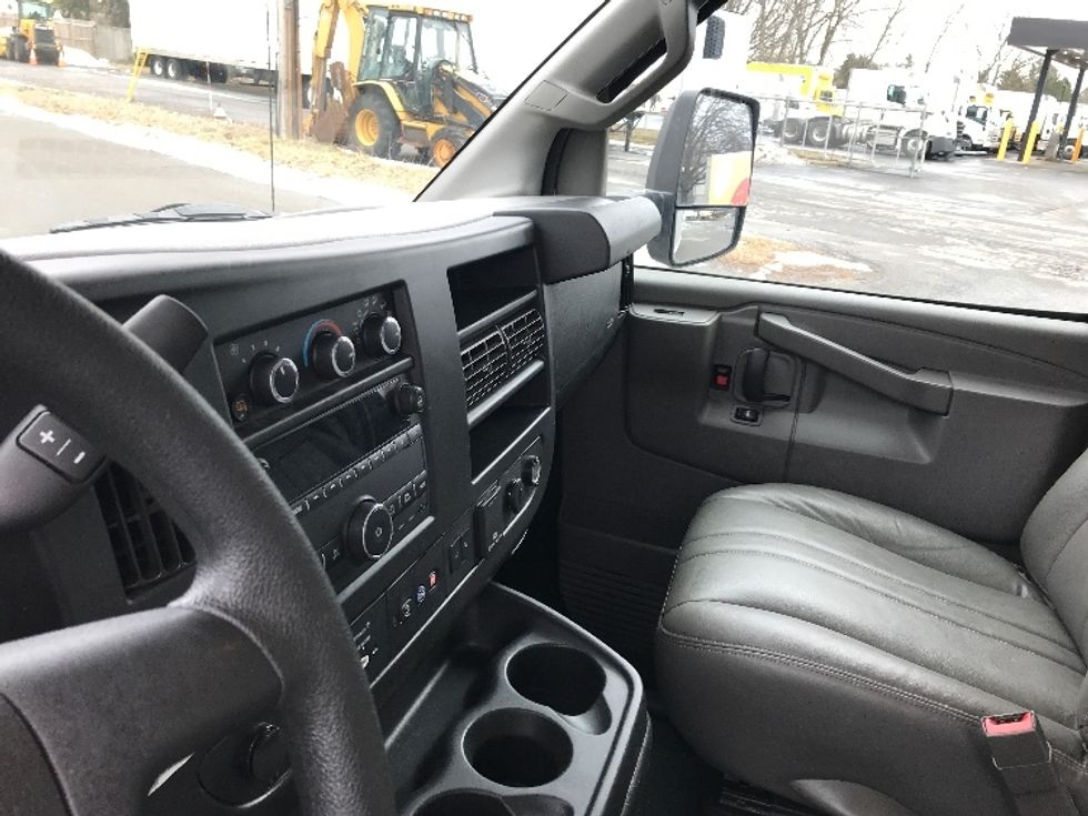 Light Duty Box Truck-Light and Medium Duty Trucks-GMC-2021-Savana G33903-Albany-NY-94,430\n\t\tmiles-$ 28,250 - Image 19