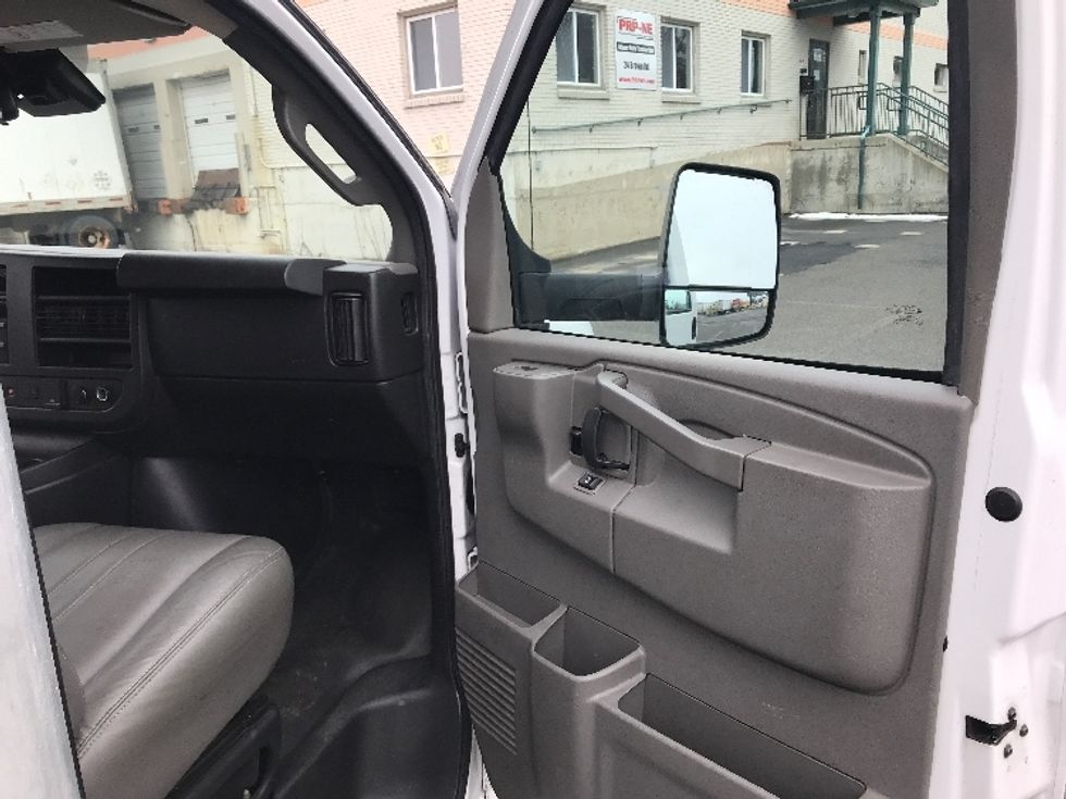 Light Duty Box Truck-Light and Medium Duty Trucks-GMC-2021-Savana G33903-Albany-NY-94,430\n\t\tmiles-$ 28,250 - Image 20