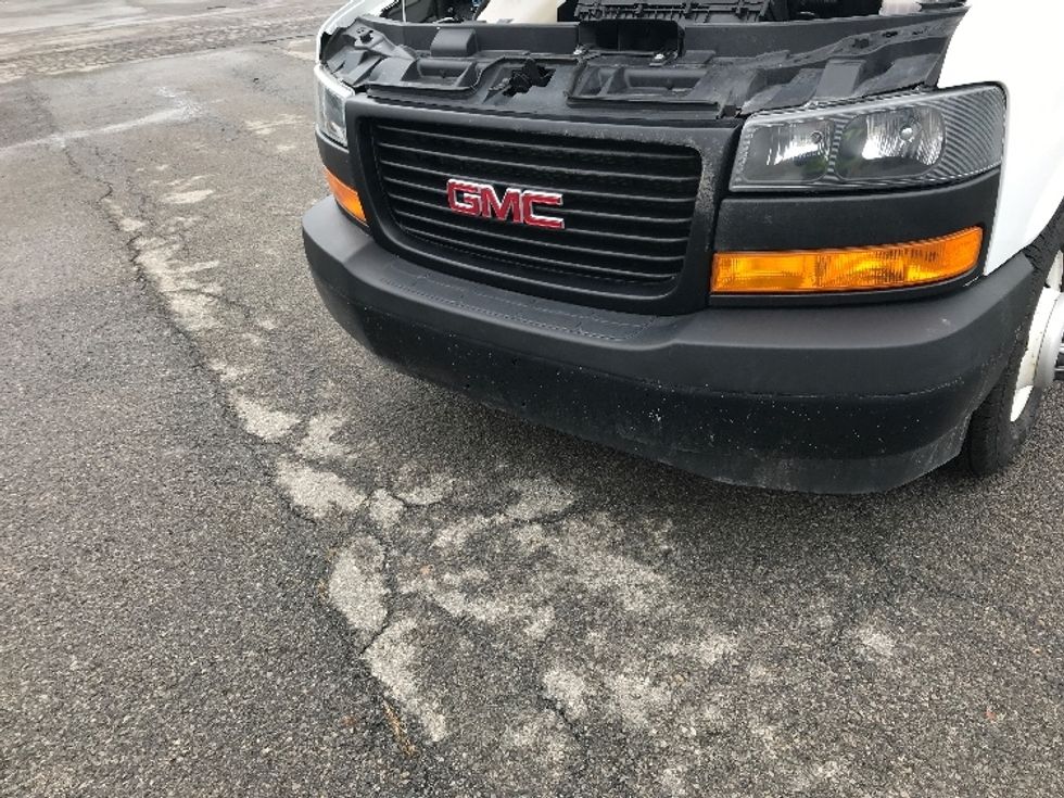 Light Duty Box Truck-Light and Medium Duty Trucks-GMC-2021-Savana G33903-Albany-NY-94,430\n\t\tmiles-$ 28,250 - Image 24