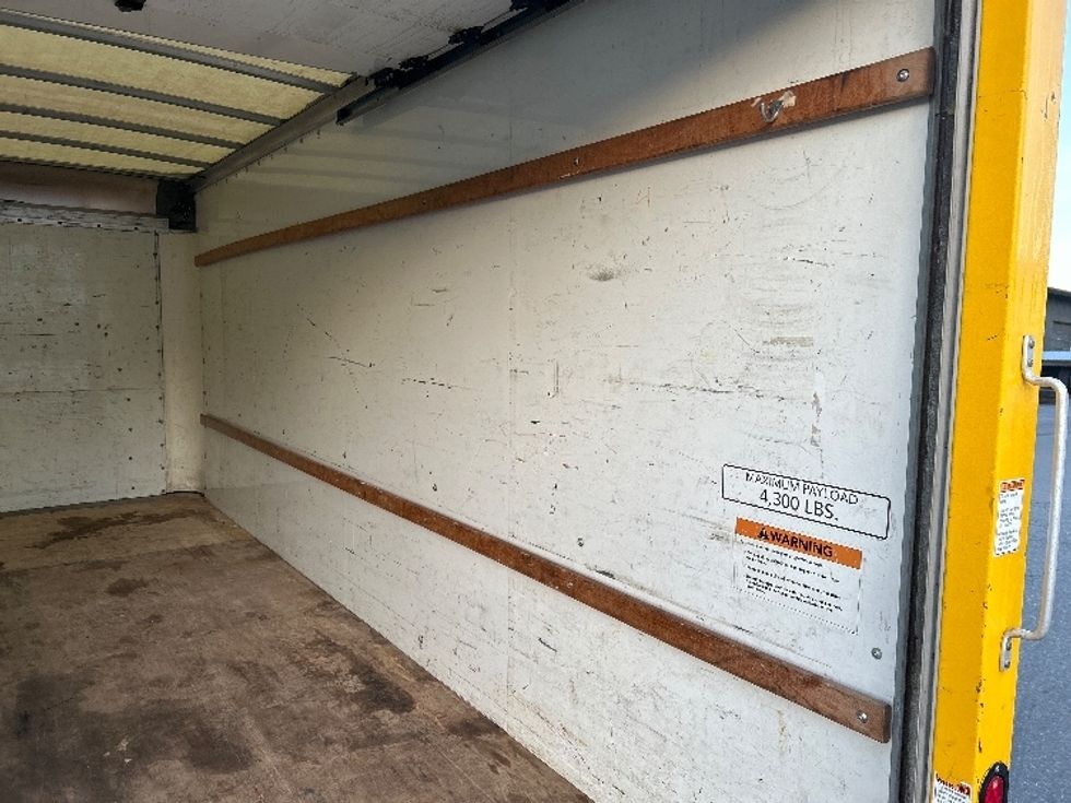 Light Duty Box Truck-Light and Medium Duty Trucks-GMC-2021-Savana G33903-Albany-NY-96,436\n\t\tmiles-$ 25,000 - Image 12