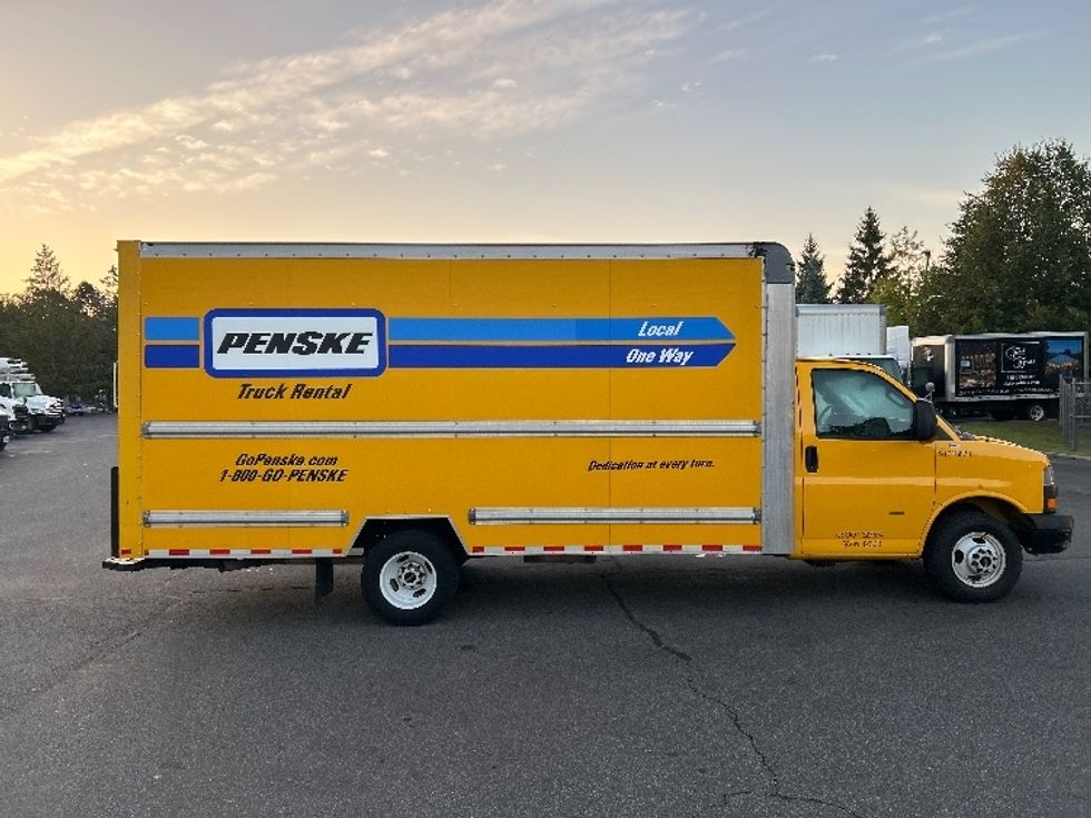 Light Duty Box Truck-Light and Medium Duty Trucks-GMC-2021-Savana G33903-Albany-NY-96,436\n\t\tmiles-$ 25,000 - Image 15