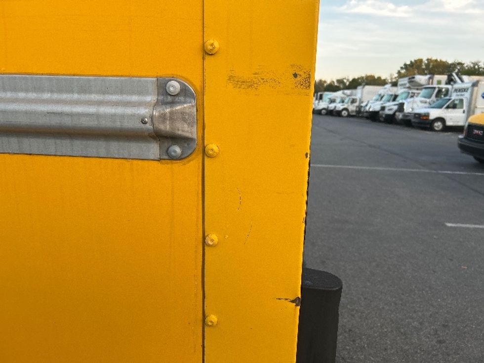 Light Duty Box Truck-Light and Medium Duty Trucks-GMC-2021-Savana G33903-Albany-NY-96,436\n\t\tmiles-$ 25,000 - Image 26