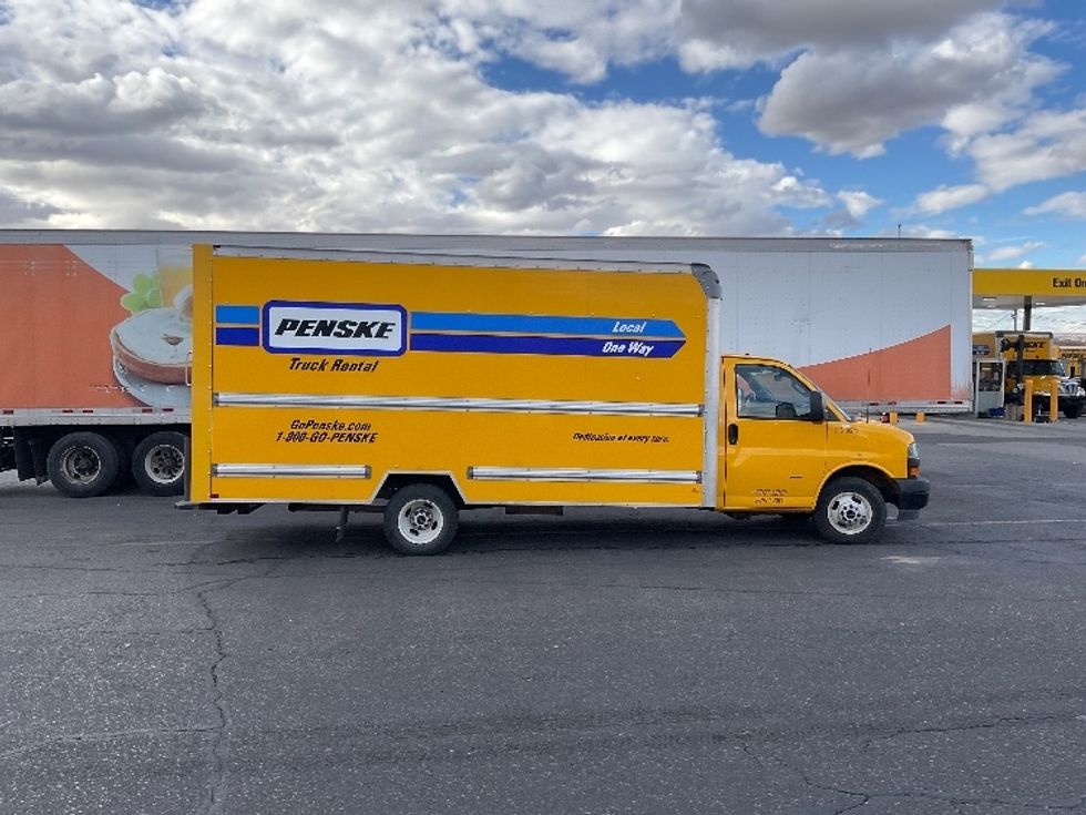 Light Duty Box Truck-Light and Medium Duty Trucks-GMC-2021-Savana G33903-Albuquerque-NM-149,575\n\t\tmiles-$ 20,750 - Image 9