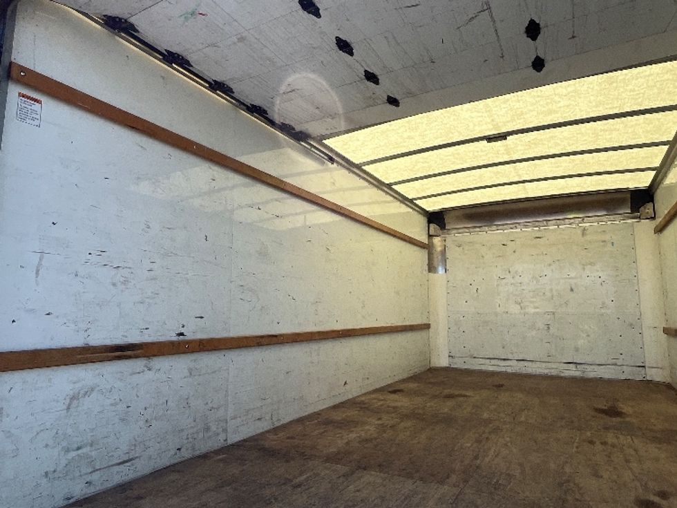 Light Duty Box Truck-Light and Medium Duty Trucks-GMC-2021-Savana G33903-Albuquerque-NM-98,023\n\t\tmiles-$ 27,250 - Image 11