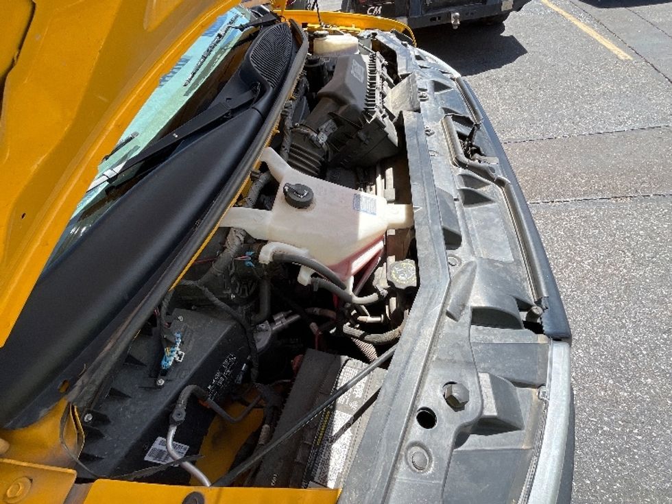 Light Duty Box Truck-Light and Medium Duty Trucks-GMC-2021-Savana G33903-Albuquerque-NM-98,023\n\t\tmiles-$ 27,250 - Image 23