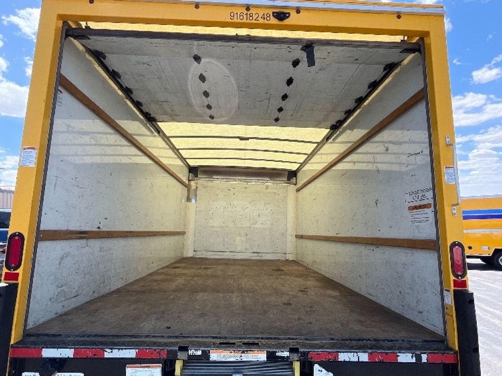Light Duty Box Truck-Light and Medium Duty Trucks-GMC-2021-Savana G33903-Albuquerque-NM-98,023\n\t\tmiles-$ 27,250 - Image 8
