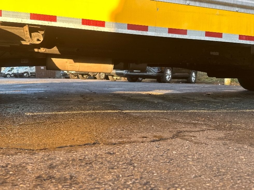 Light Duty Box Truck-Light and Medium Duty Trucks-GMC-2021-Savana G33903-Alexandria-VA-102,880\n\t\tmiles-$ 25,250 - Image 14