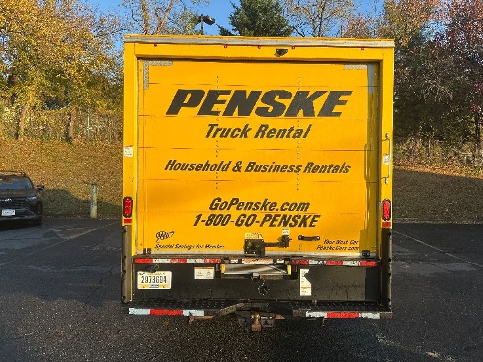 Light Duty Box Truck-Light and Medium Duty Trucks-GMC-2021-Savana G33903-Alexandria-VA-102,880\n\t\tmiles-$ 25,250 - Image 7