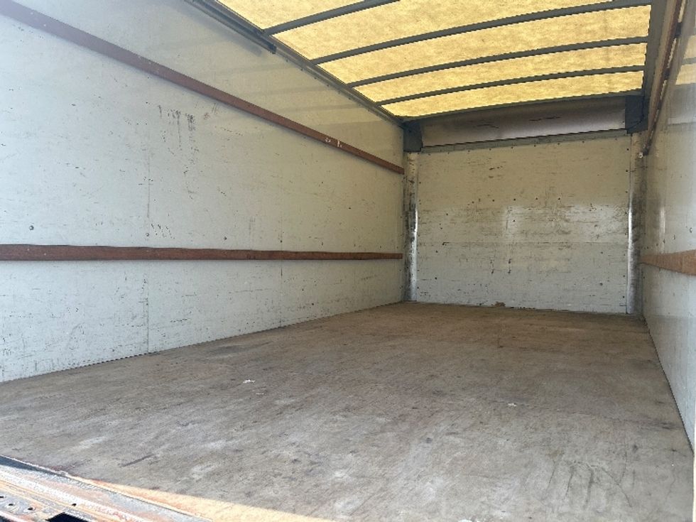 Light Duty Box Truck-Light and Medium Duty Trucks-GMC-2021-Savana G33903-Alexandria-VA-104,841\n\t\tmiles-$ 25,000 - Image 10