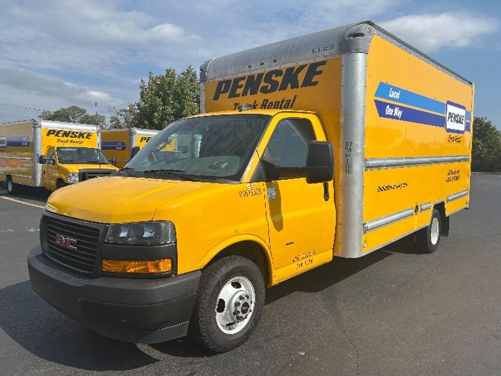 Light Duty Box Truck-Light and Medium Duty Trucks-GMC-2021-Savana G33903-Alexandria-VA-104,841\n\t\tmiles-$ 25,000 - Image 3