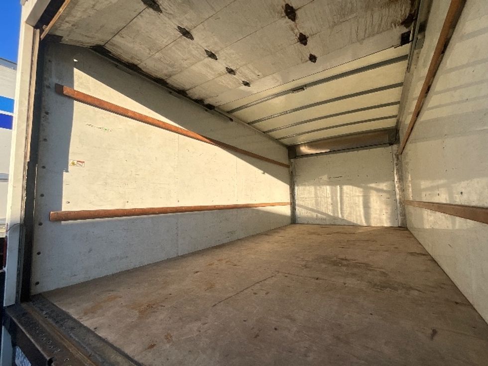 Light Duty Box Truck-Light and Medium Duty Trucks-GMC-2021-Savana G33903-Alexandria-VA-71,489\n\t\tmiles-$ 34,500 - Image 11