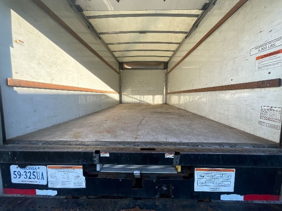 Light Duty Box Truck-Light and Medium Duty Trucks-GMC-2021-Savana G33903-Alexandria-VA-71,489\n\t\tmiles-$ 34,500 - Image 8