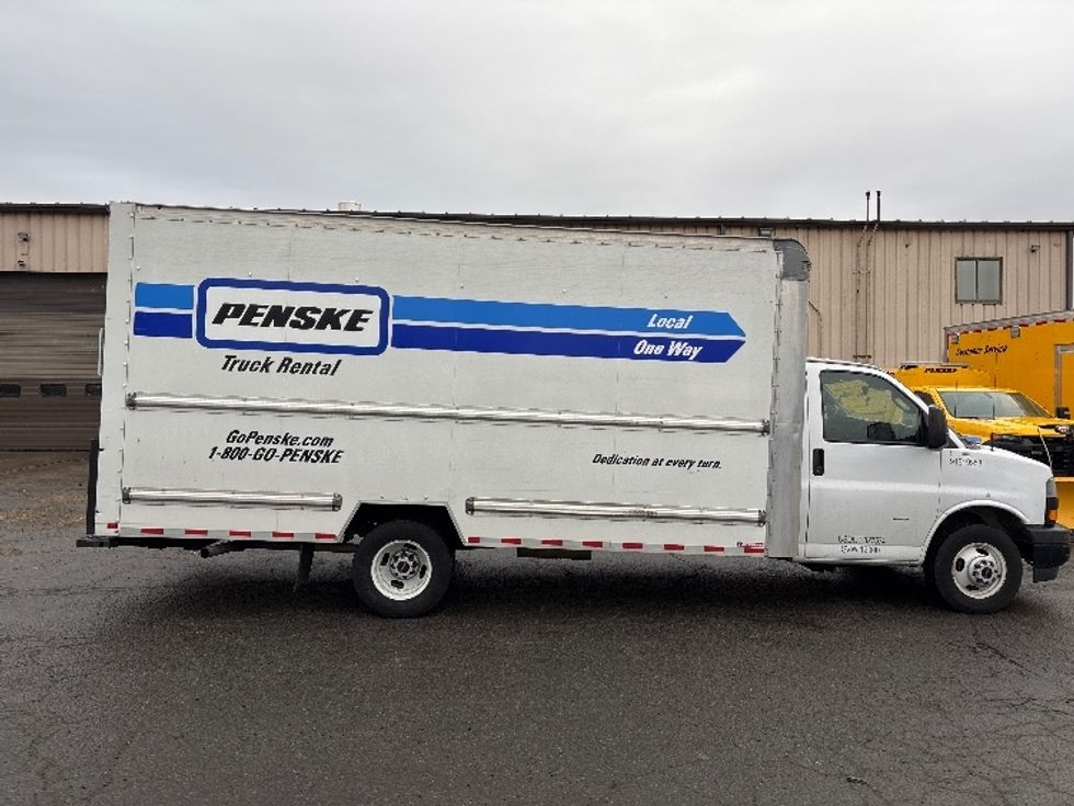 Light Duty Box Truck-Light and Medium Duty Trucks-GMC-2021-Savana G33903-Alexandria-VA-87,418\n\t\tmiles-$ 30,000 - Image 15