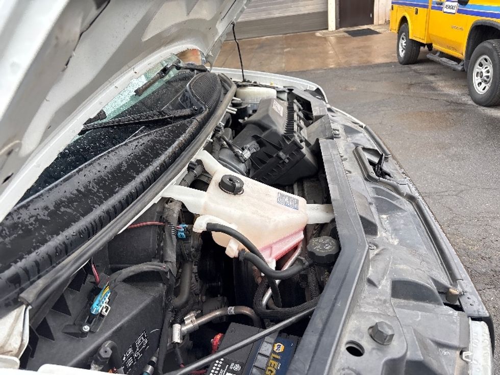 Light Duty Box Truck-Light and Medium Duty Trucks-GMC-2021-Savana G33903-Alexandria-VA-87,418\n\t\tmiles-$ 30,000 - Image 23