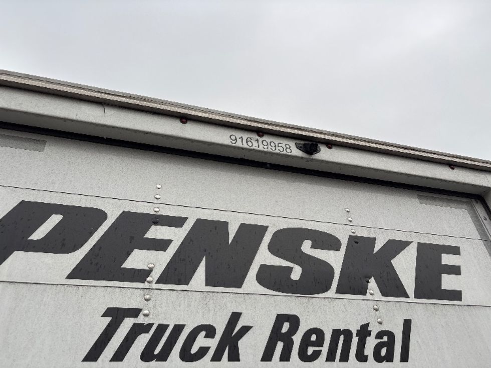 Light Duty Box Truck-Light and Medium Duty Trucks-GMC-2021-Savana G33903-Alexandria-VA-87,418\n\t\tmiles-$ 30,000 - Image 26