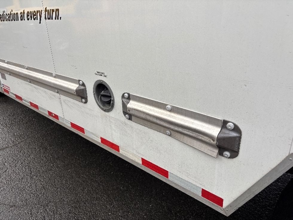 Light Duty Box Truck-Light and Medium Duty Trucks-GMC-2021-Savana G33903-Alexandria-VA-87,418\n\t\tmiles-$ 30,000 - Image 28