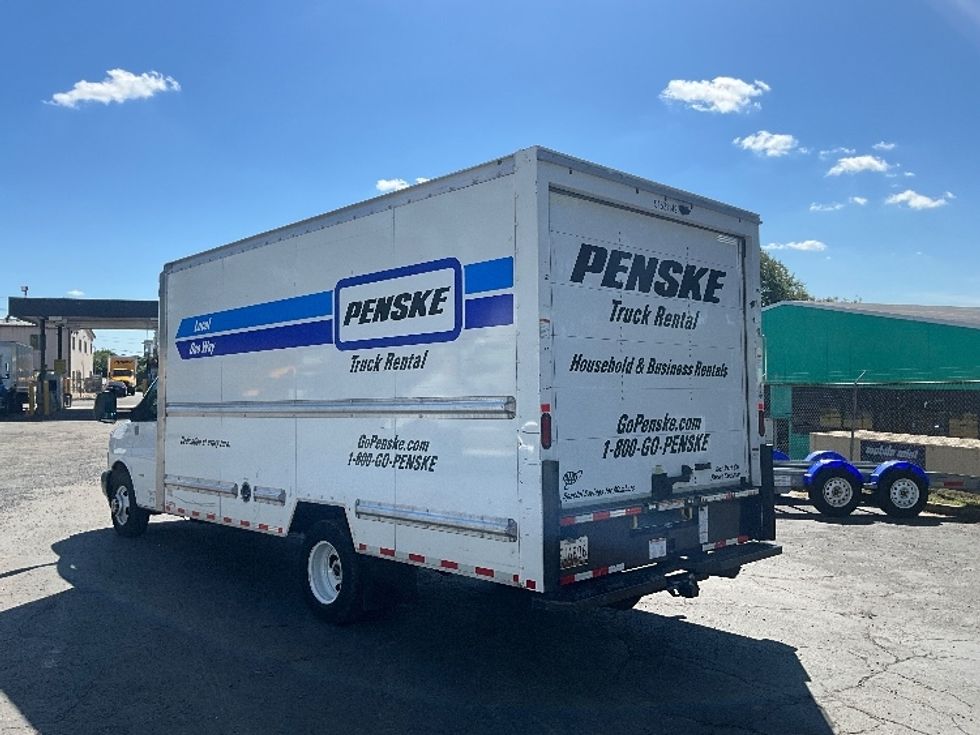 Light Duty Box Truck-Light and Medium Duty Trucks-GMC-2021-Savana G33903-Alexandria-VA-89,272\n\t\tmiles-$ 29,750 - Image 5