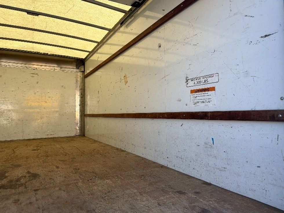 Light Duty Box Truck-Light and Medium Duty Trucks-GMC-2021-Savana G33903-Alexandria-VA-91,873\n\t\tmiles-$ 26,500 - Image 12