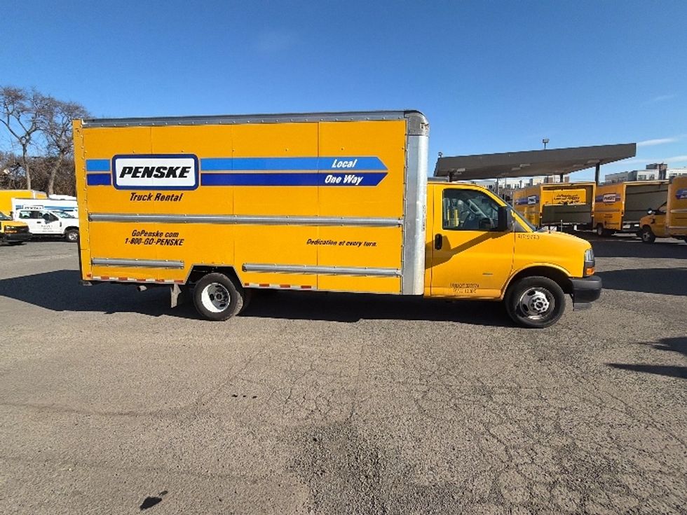 Light Duty Box Truck-Light and Medium Duty Trucks-GMC-2021-Savana G33903-Alexandria-VA-91,873\n\t\tmiles-$ 26,500 - Image 4