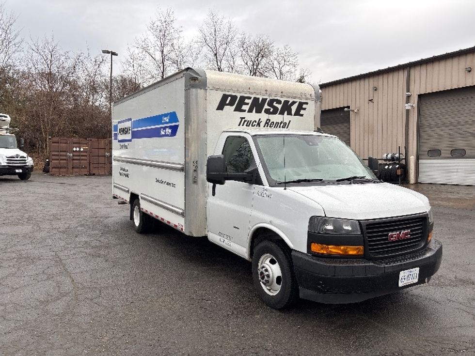 Light Duty Box Truck-Light and Medium Duty Trucks-GMC-2021-Savana G33903-Alexandria-VA-95,472\n\t\tmiles-$ 29,000 - Image 1
