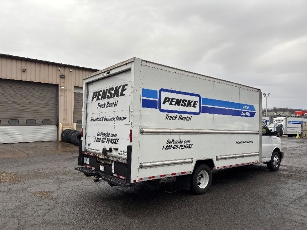 Light Duty Box Truck-Light and Medium Duty Trucks-GMC-2021-Savana G33903-Alexandria-VA-95,472\n\t\tmiles-$ 29,000 - Image 13