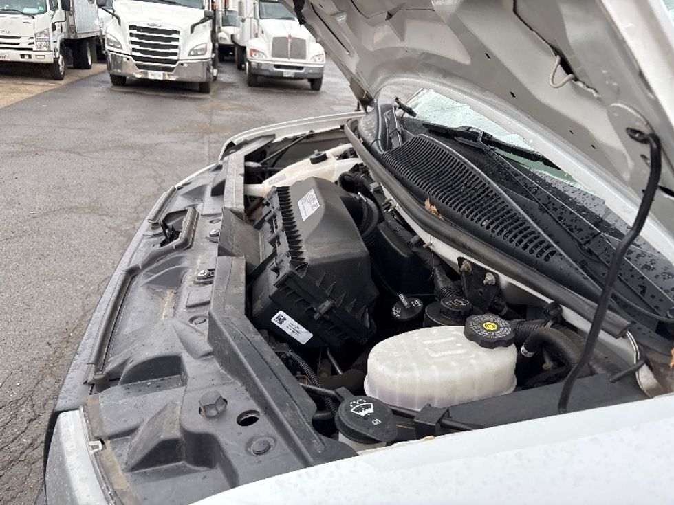 Light Duty Box Truck-Light and Medium Duty Trucks-GMC-2021-Savana G33903-Alexandria-VA-95,472\n\t\tmiles-$ 29,000 - Image 24