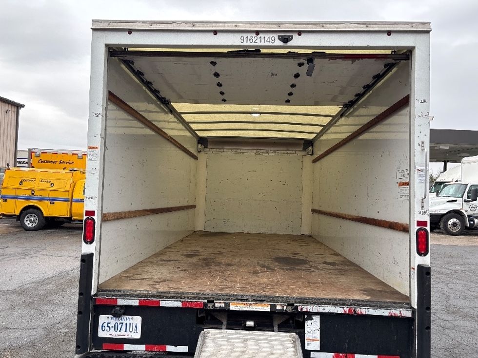 Light Duty Box Truck-Light and Medium Duty Trucks-GMC-2021-Savana G33903-Alexandria-VA-95,472\n\t\tmiles-$ 29,000 - Image 8