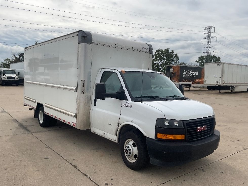 Light Duty Box Truck-Light and Medium Duty Trucks-GMC-2021-Savana G33903-Allen Park-MI-104,902\n\t\tmiles-$ 27,250 - Image 1