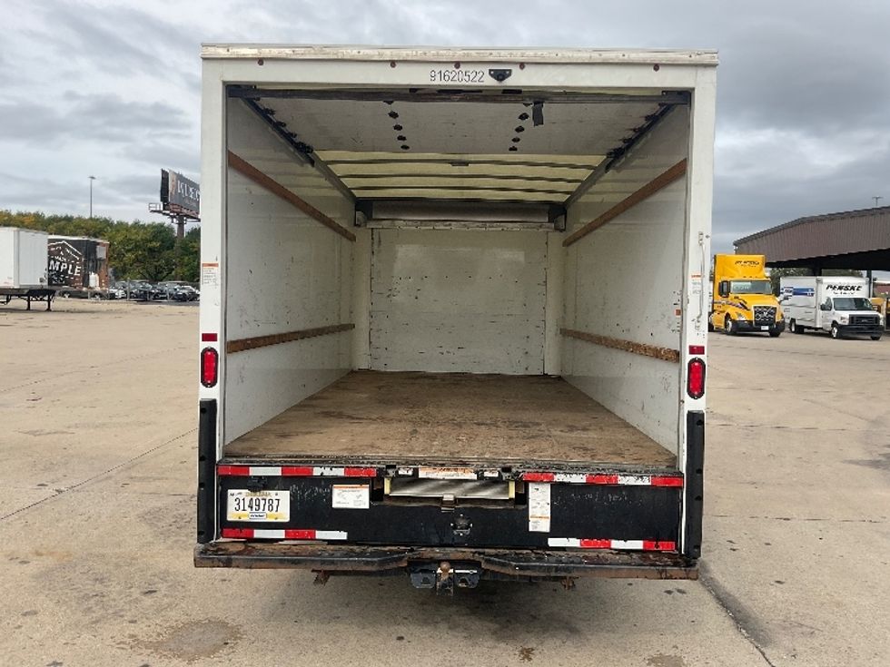 Light Duty Box Truck-Light and Medium Duty Trucks-GMC-2021-Savana G33903-Allen Park-MI-104,902\n\t\tmiles-$ 27,250 - Image 7