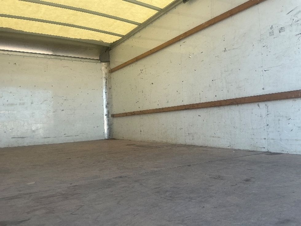 Light Duty Box Truck-Light and Medium Duty Trucks-GMC-2021-Savana G33903-Allen Park-MI-122,745\n\t\tmiles-$ 27,250 - Image 11