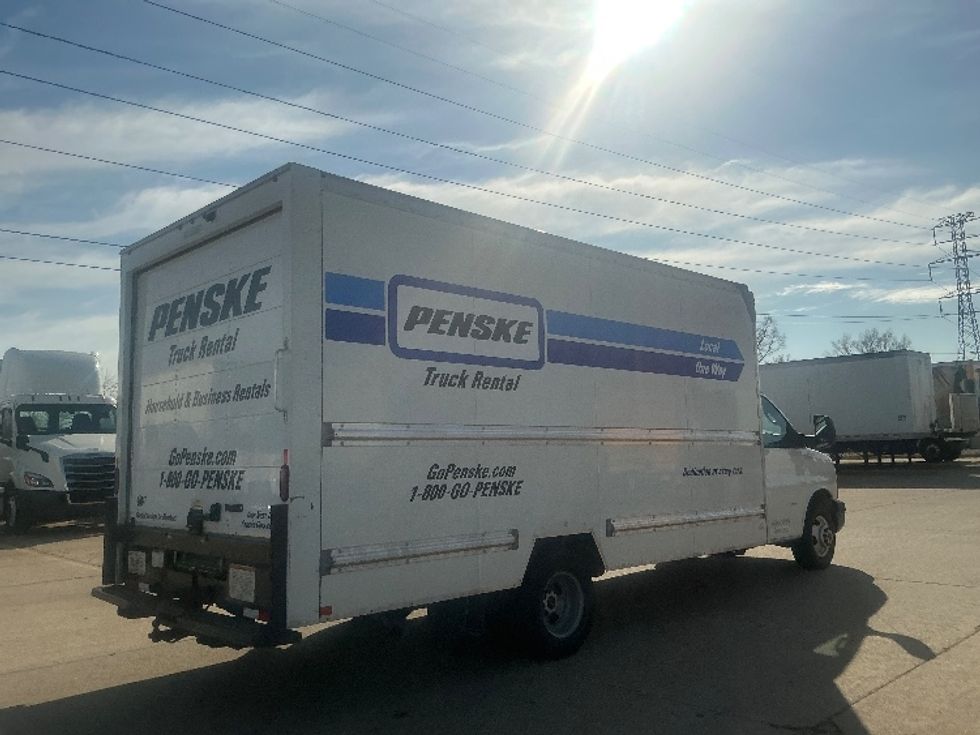 Light Duty Box Truck-Light and Medium Duty Trucks-GMC-2021-Savana G33903-Allen Park-MI-122,745\n\t\tmiles-$ 27,250 - Image 12