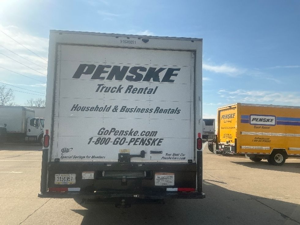 Light Duty Box Truck-Light and Medium Duty Trucks-GMC-2021-Savana G33903-Allen Park-MI-122,745\n\t\tmiles-$ 27,250 - Image 7