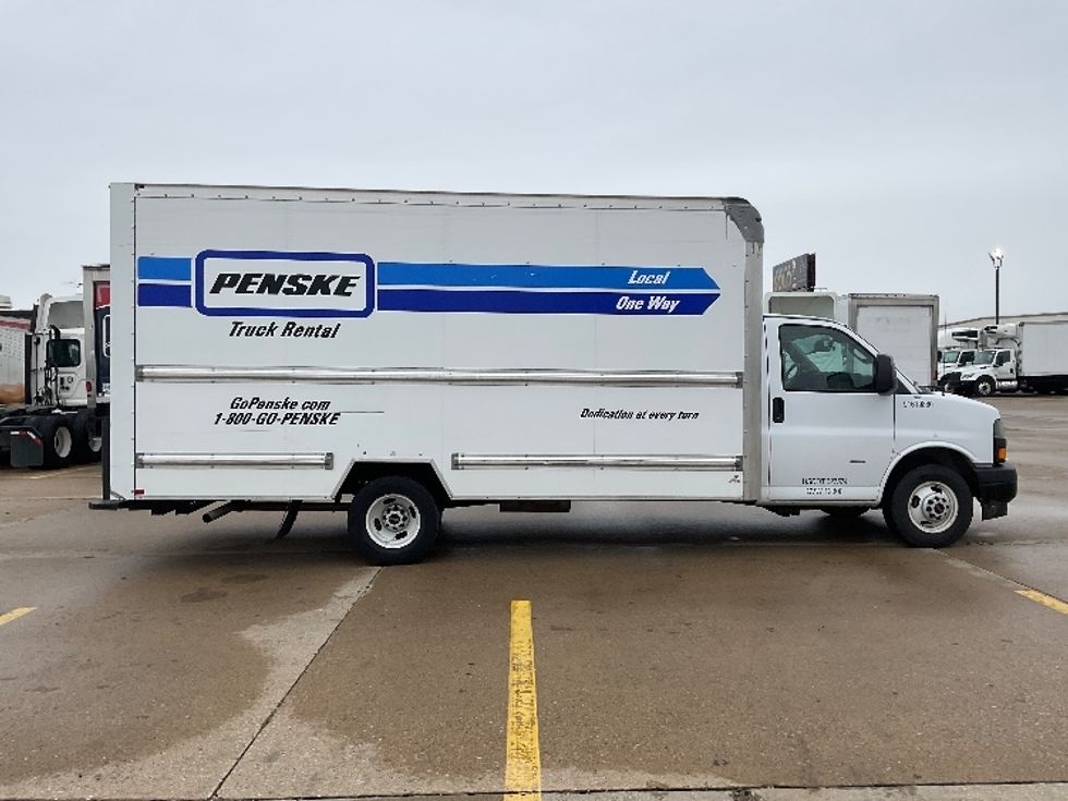 Light Duty Box Truck-Light and Medium Duty Trucks-GMC-2021-Savana G33903-Allen Park-MI-93,099\n\t\tmiles-$ 28,000 - Image 13