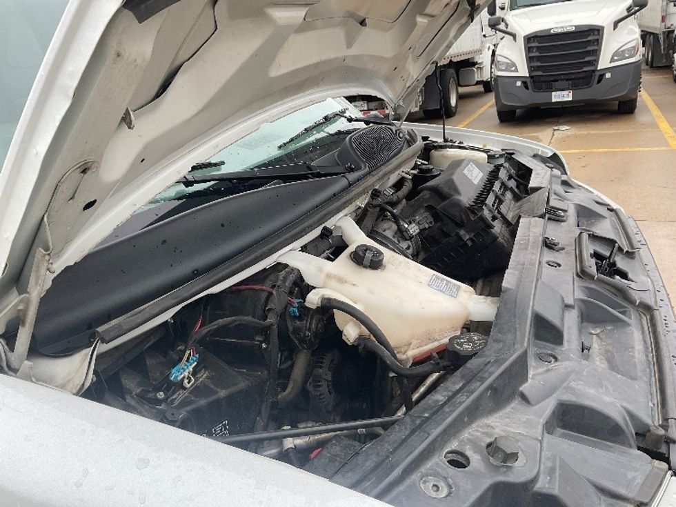 Light Duty Box Truck-Light and Medium Duty Trucks-GMC-2021-Savana G33903-Allen Park-MI-93,099\n\t\tmiles-$ 28,000 - Image 21