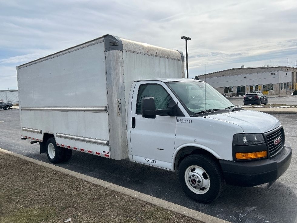 Light Duty Box Truck-Light and Medium Duty Trucks-GMC-2021-Savana G33903-Allentown-PA-51,812\n\t\tmiles-$ 33,750 - Image 1