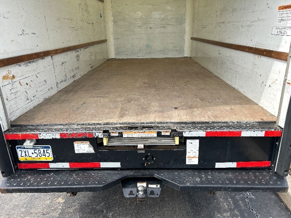 Light Duty Box Truck-Light and Medium Duty Trucks-GMC-2021-Savana G33903-Allentown-PA-51,812\n\t\tmiles-$ 33,750 - Image 10