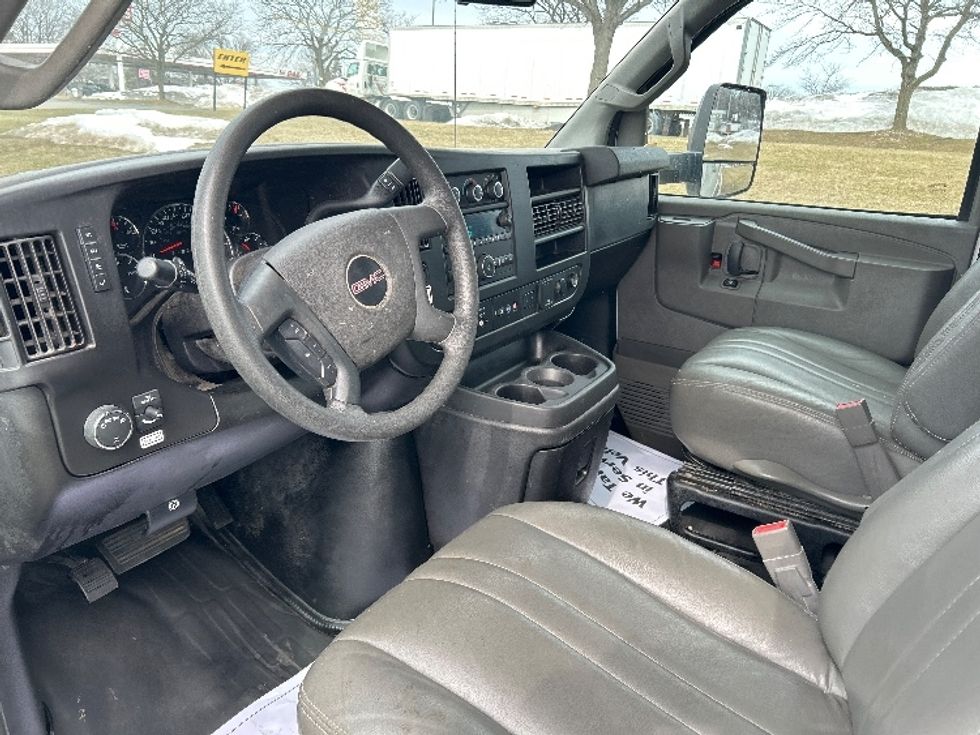 Light Duty Box Truck-Light and Medium Duty Trucks-GMC-2021-Savana G33903-Allentown-PA-51,812\n\t\tmiles-$ 33,750 - Image 17