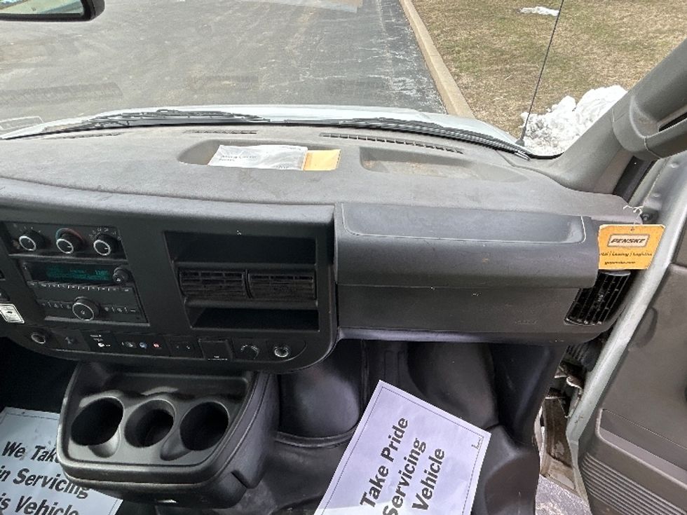 Light Duty Box Truck-Light and Medium Duty Trucks-GMC-2021-Savana G33903-Allentown-PA-51,812\n\t\tmiles-$ 33,750 - Image 21