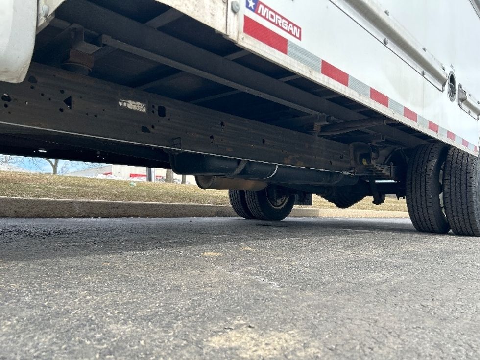 Light Duty Box Truck-Light and Medium Duty Trucks-GMC-2021-Savana G33903-Allentown-PA-51,812\n\t\tmiles-$ 33,750 - Image 5