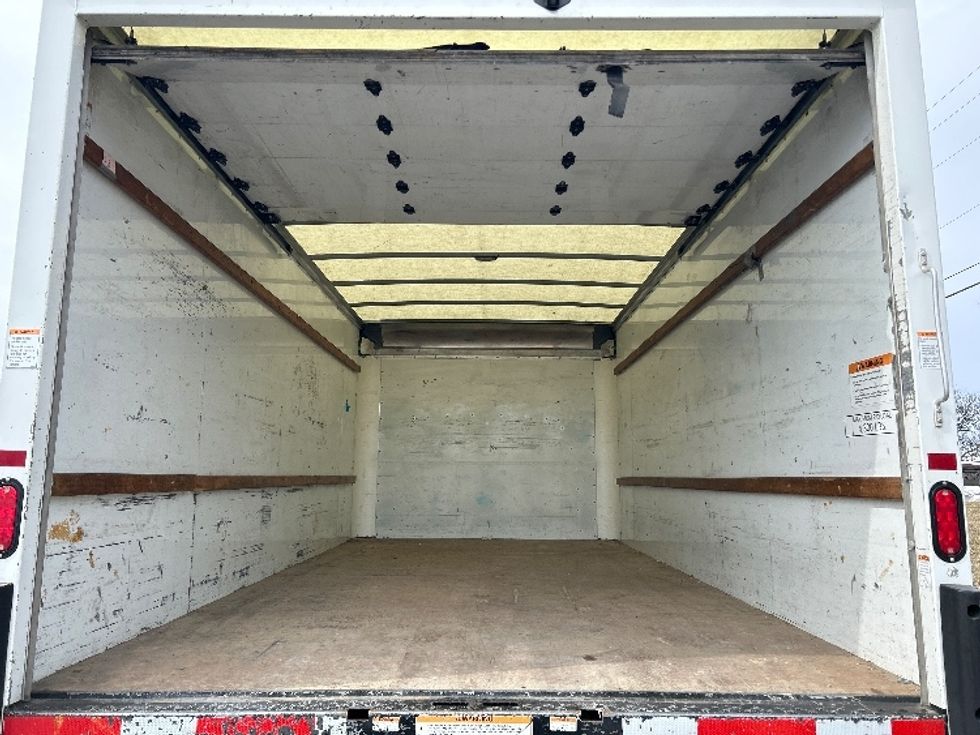 Light Duty Box Truck-Light and Medium Duty Trucks-GMC-2021-Savana G33903-Allentown-PA-51,812\n\t\tmiles-$ 33,750 - Image 9