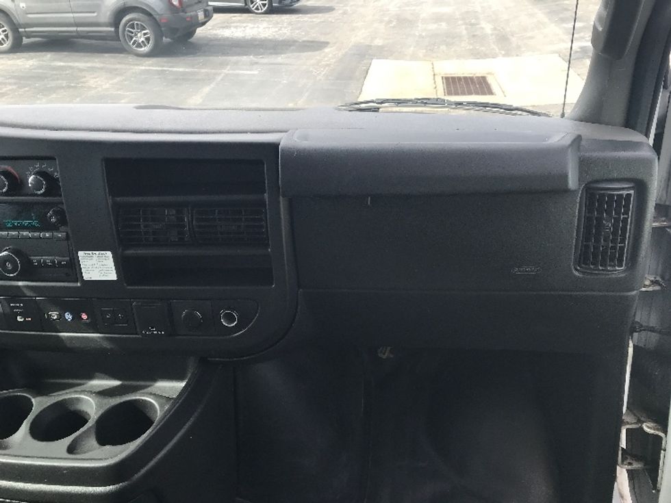 Light Duty Box Truck-Light and Medium Duty Trucks-GMC-2021-Savana G33903-Allentown-PA-64,421\n\t\tmiles-$ 32,500 - Image 21